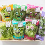 RYODEN「VEGE MONSTER」植物工場野菜のパッケージが新デザイン、微細藻類への展開も狙う
