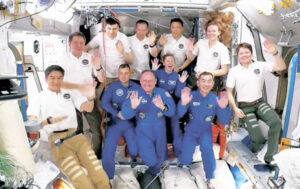 【藻が宇宙へ】油井亀美也宇宙飛行士、ISS長期滞在開始！未来を切り拓く微細藻類の挑戦の始まり